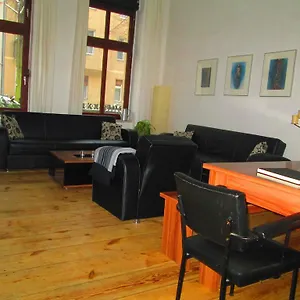 ruhige-ferienwohnung-berlin-mitte.find-berlin-hotels.com/